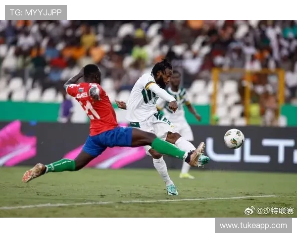 西汉姆 1100 万抢签冈比亚锋霸！曼联切尔西曾追逐，兰斯降级被迫放人(1)